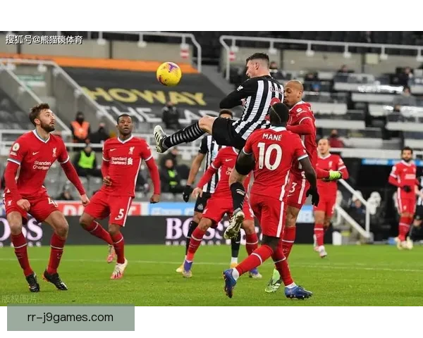 曼联宣布与全球领先智能穿戴品牌开启战略深度合作