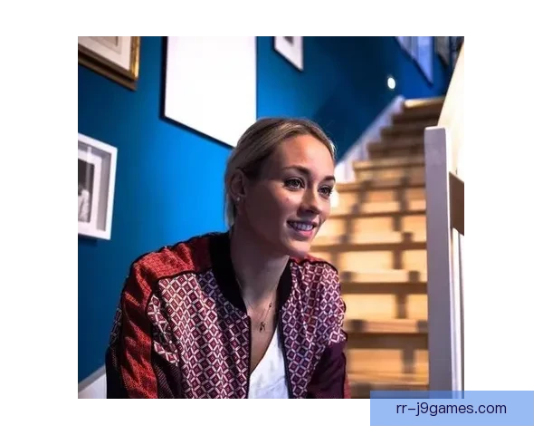 萨纳布里亚倒钩惊艳全场引发球迷热议 萨纳布里亚倒钩惊艳全场引发球迷热议